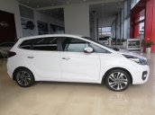 Bán Kia Rondo năm sản xuất 2018, màu trắng