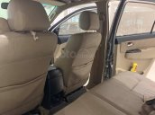 Cần bán xe Toyota Fortuner v năm sản xuất 2016, màu bạc giá cạnh tranh