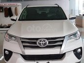 Cần bán xe Toyota Fortuner 2.4G 4x2 MT 2019, màu trắng