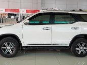 Cần bán xe Toyota Fortuner 2.4G 4x2 MT 2019, màu trắng