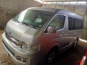 Bán ô tô Toyota Hiace đời 2009, màu bạc, máy xăng đăng ký 10 chỗ