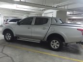 Cần bán gấp Mitsubishi Triton 4x2 AT năm sản xuất 2015, màu bạc, xe nhập số tự động