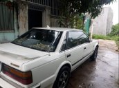 Bán xe Nissan Bluebird năm 1985, màu trắng, máy lạnh tê tái