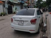 Bán Hyundai Grand i10 MT năm sản xuất 2017, màu trắng, nhập khẩu, xe gia đinh đi bao rin