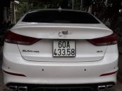 Bán Hyundai Elantra 2017, màu trắng, nhập khẩu 