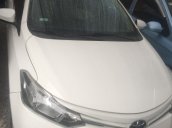 Cần bán gấp Toyota Vios MT 2017, màu trắng 