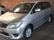 Cần bán gấp Toyota Innova E đời 2013, màu bạc, 1 đời chủ, đã phủ gầm