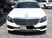 Cần bán lại xe Mercedes E200 đời 2018, màu trắng