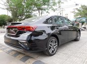 Bán Kia Cerato Standard MT 2019, màu đen, giá 559tr