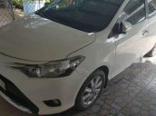 Cần bán lại xe Toyota Vios AT đời 2017, màu trắng