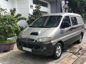 Cần bán Hyundai Starex năm sản xuất 2003, màu bạc, xe nhập, xe nhà chạy kĩ máy êm