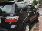 Bán Toyota Fortuner năm sản xuất 2011, màu đen