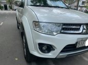 Đổi xe mới cần bán Pajero 2015, số tự động, máy V6, màu trắng