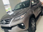 Bán xe Toyota Fortuner màu đồng 2.4G số sàn 2019 giao xe ngay