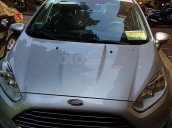 Cần bán Ford Fiesta 2015, màu bạc như mới
