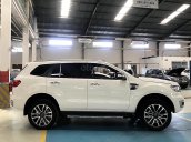 Ford Bình Định bán ô tô Ford Everest Titanium 2.0L 4x2 AT đời 2019, màu trắng, nhập khẩu nguyên chiếc