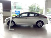 Cần bán Hyundai Accent sản xuất 2019, màu bạc