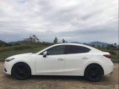 Bán xe Mazda 3 năm sản xuất 2015, màu trắng 