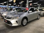 Bán Camry 2.0E 12/2015 màu bạc, xe đẹp, bảo hành tại Toyota Sure Đông Sài Gòn, LH 0907969685