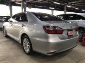 Bán Camry 2.0E 12/2015 màu bạc, xe đẹp, bảo hành tại Toyota Sure Đông Sài Gòn, LH 0907969685