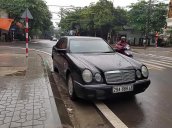 Bán lại xe Mercedes E230 1996, màu đen