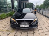 Bán xe Mercedes E200 màu nâu đời 2017 cũ chính hãng. Trả trước 750 triệu nhận xe ngay