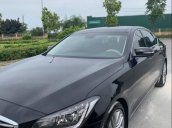 Xe Hyundai Genesis đời 2016, màu đen còn mới