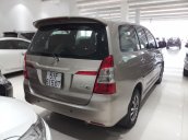 Cần bán xe Toyota Innova E sản xuất 2016, màu vàng, biển số SG 567
