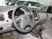 Cần bán xe Toyota Innova E sản xuất 2016, màu vàng, biển số SG 567