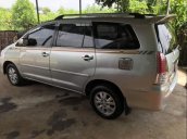 Cần bán Toyota Innova G năm sản xuất 2010, màu bạc, xe không lỗi nhỏ