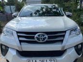 Cần bán Toyota Fortuner đời 2017, màu trắng, mới đi được 6000km