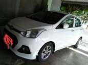 Cần bán gấp Hyundai Grand i10 đời 2014, màu trắng, nhập khẩu, chạy rất lợi xăng