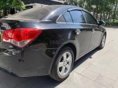 Cần bán lại xe Chevrolet Cruze LT 2014, màu đen như mới 