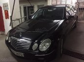 Cần bán Mercedes E200 đời 2007, màu đen