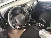 Bán Mitsubishi Outlander 2.0 CVT năm sản xuất 2019, màu trắng