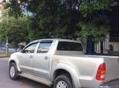 Bán xe Toyota Hilux sản xuất 2009, màu bạc, nhập khẩu