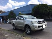 Bán xe Toyota Hilux sản xuất 2009, màu bạc, nhập khẩu