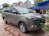 Cần bán lại xe Toyota Innova E sản xuất 2018, màu xám giá cạnh tranh