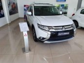 Cần bán xe Mitsubishi Outlander sản xuất 2019, màu trắng