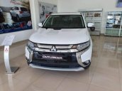 Cần bán xe Mitsubishi Outlander sản xuất 2019, màu trắng