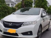 Cần bán Honda City sản xuất năm 2015, màu trắng, biển Hà Nội