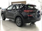 Bán xe Hyundai Tucson đời 2019, màu đen