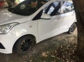 Bán Hyundai Grand i10 đời 2015, màu trắng, nhập khẩu, số sàn