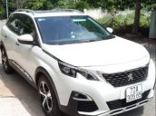 Cần bán xe Peugeot 3008 đời 2018, màu trắng còn mới