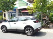 Cần bán xe Peugeot 3008 đời 2018, màu trắng còn mới