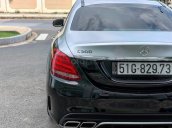 Bán xe Mercedes C300 AMG đen/đỏ đời 2018 lướt. Trả trước 650 triệu nhận xe ngay