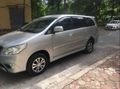 Bán xe Toyota Innova 2.0E màu ghi bạc, đời 2016, xe gia đình mua từ đầu rất ít sử dụng