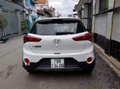 Bán xe Hyundai i20 Active năm 2016, màu trắng, nhập khẩu nguyên chiếc, không một ngày kinh doanh dịch vụ