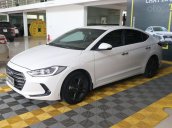 Bán ô tô Hyundai Elantra GLS 1.6AT đời 2016, màu trắng