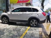 Bán Chevrolet Captiva 2016, màu trắng, 650tr